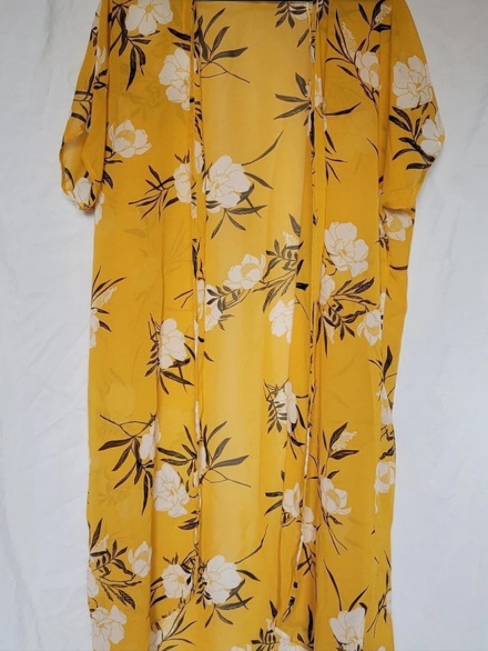 Midnight Sky Floral Sheer Duster in Yellow & White